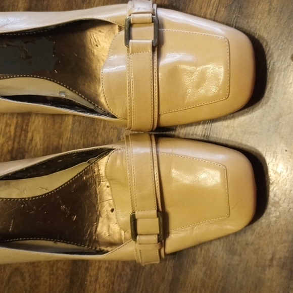 NWOT. Nine West camel/beige 3.75" Heel - Picture 3 of 8